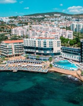 CHARISMA DE LUXE HOTEL