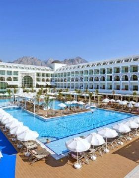 KARMIR RESORT & SPA